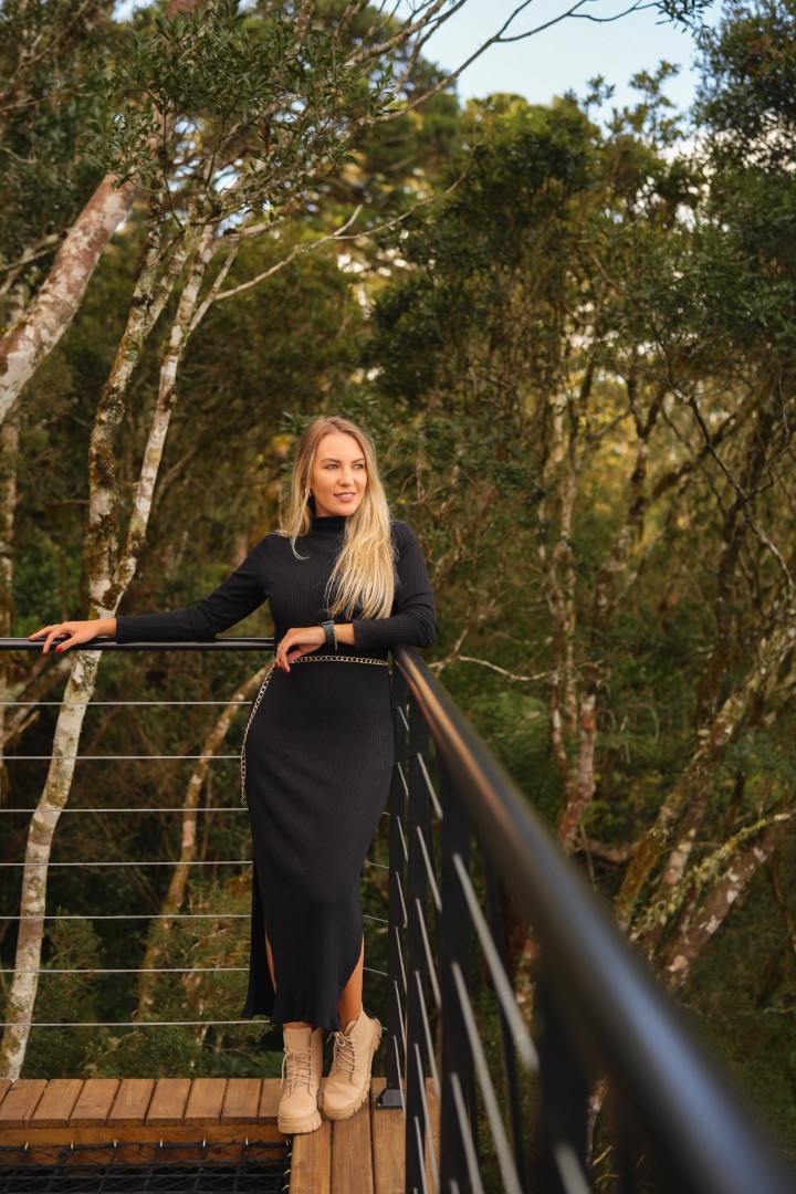 Projeto arquitetônico Naindry em meio à natureza